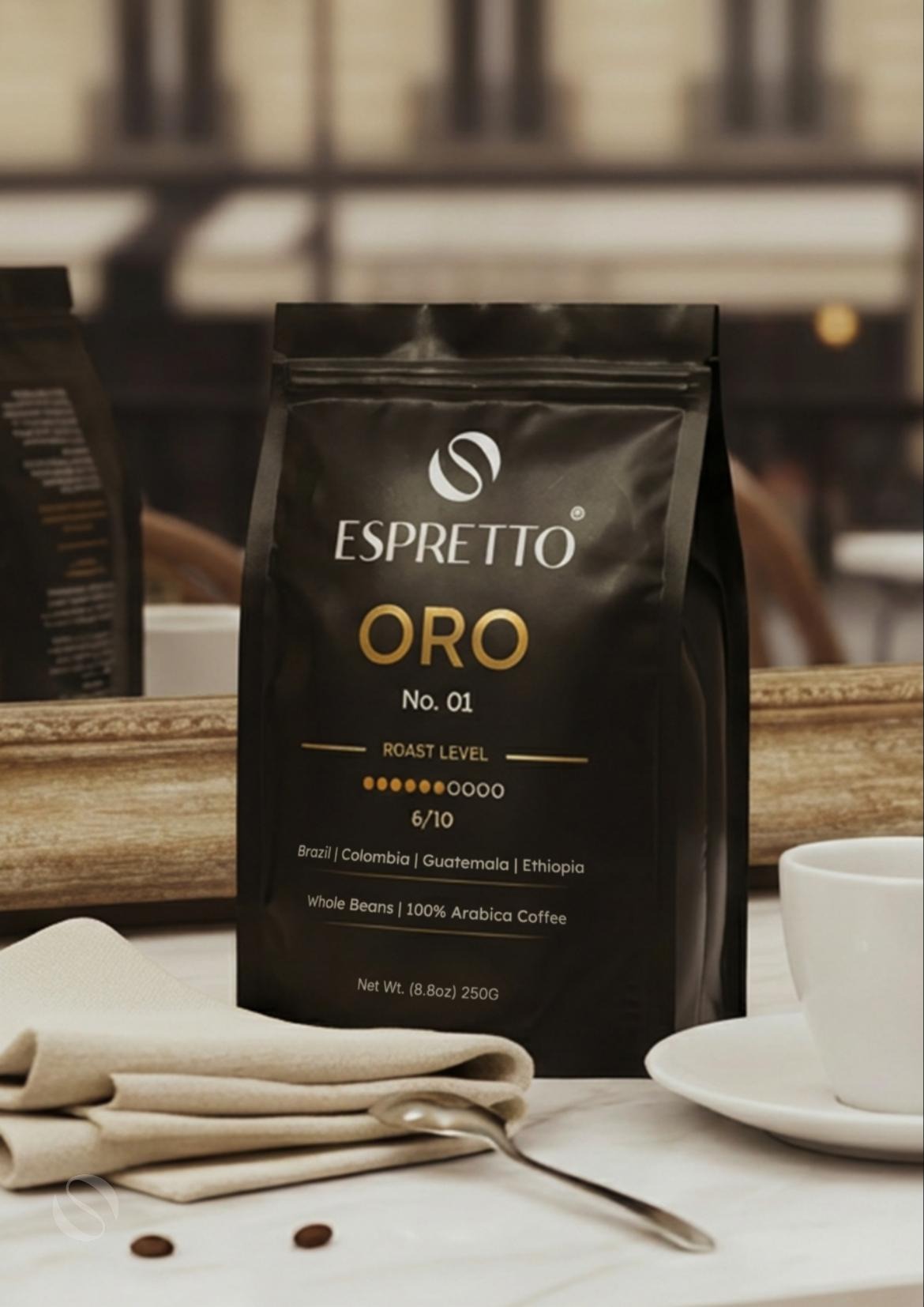 ORO No. 01 signature blend — 100% Arabica beans, four origins, roast level 6 of 10